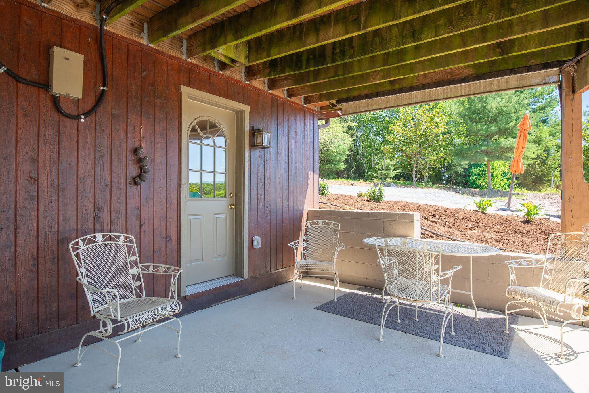 1521 Humbert Schoolhouse Rd
