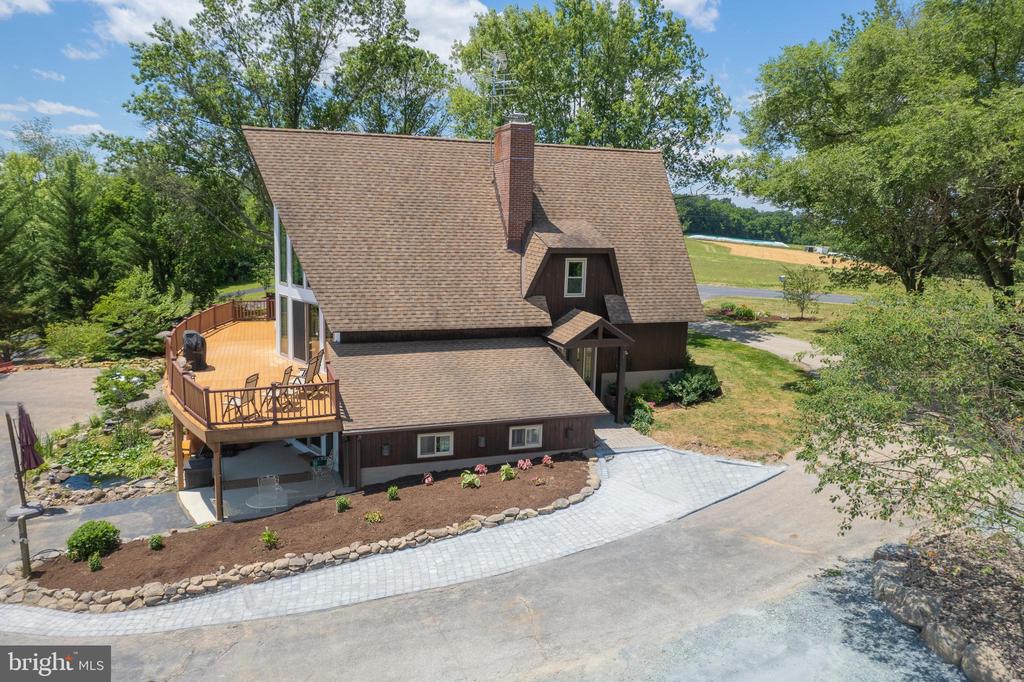 1521 Humbert Schoolhouse Rd