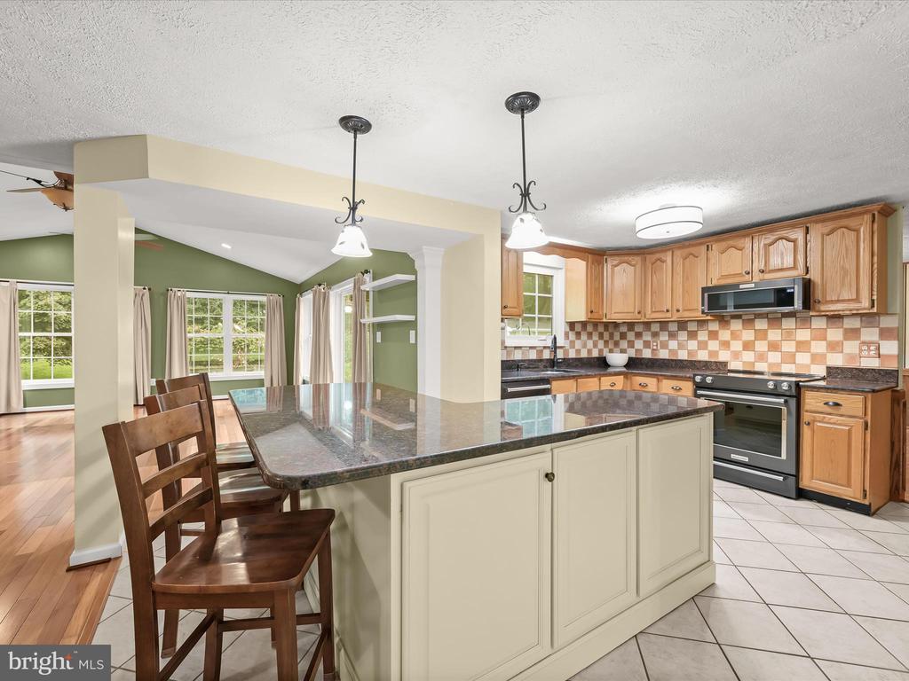 7021 MACBETH WAY
