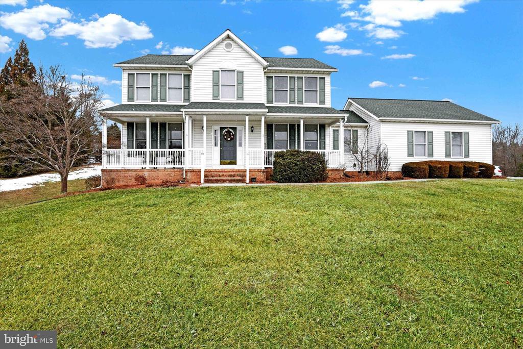 2100 CLOPPER COURT