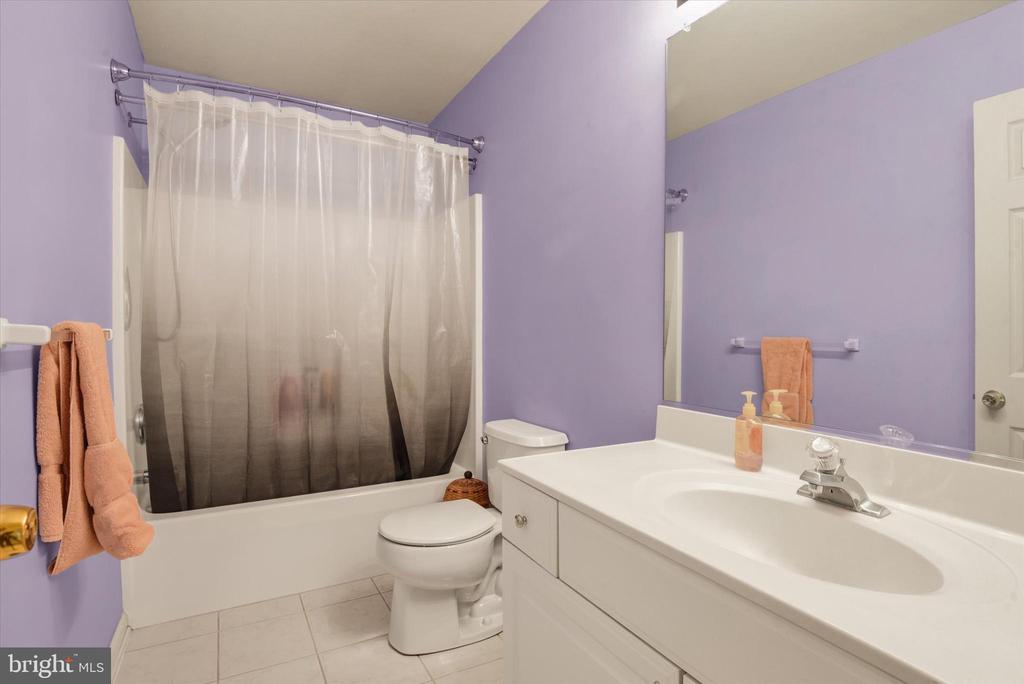 2100 CLOPPER COURT