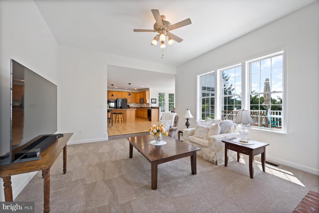 1712 LOCKSLEY LANE
