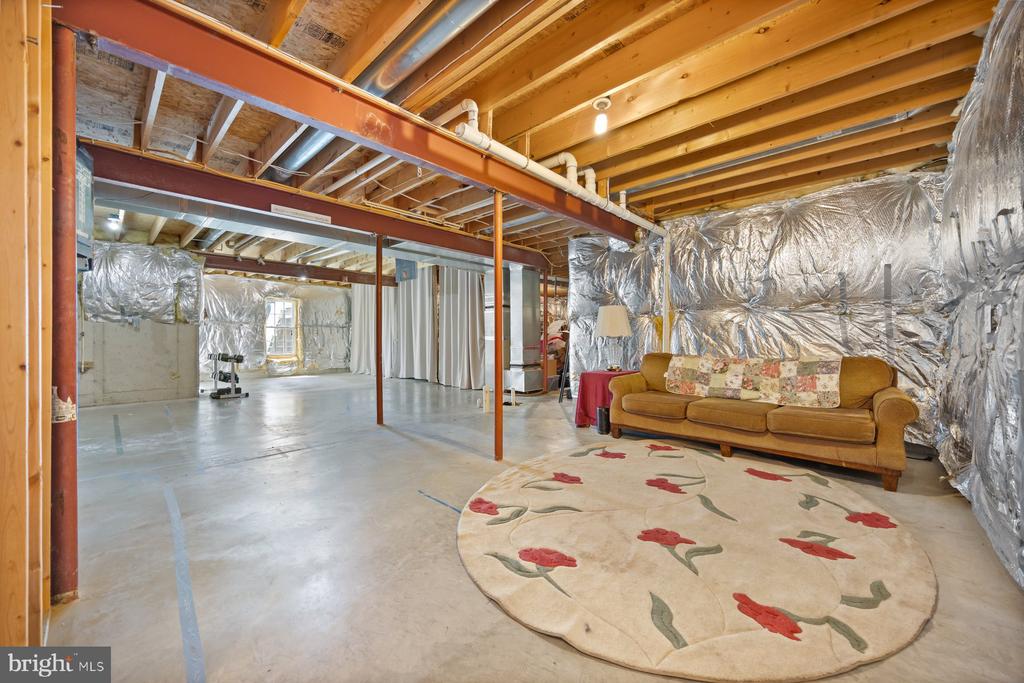 1712 LOCKSLEY LANE