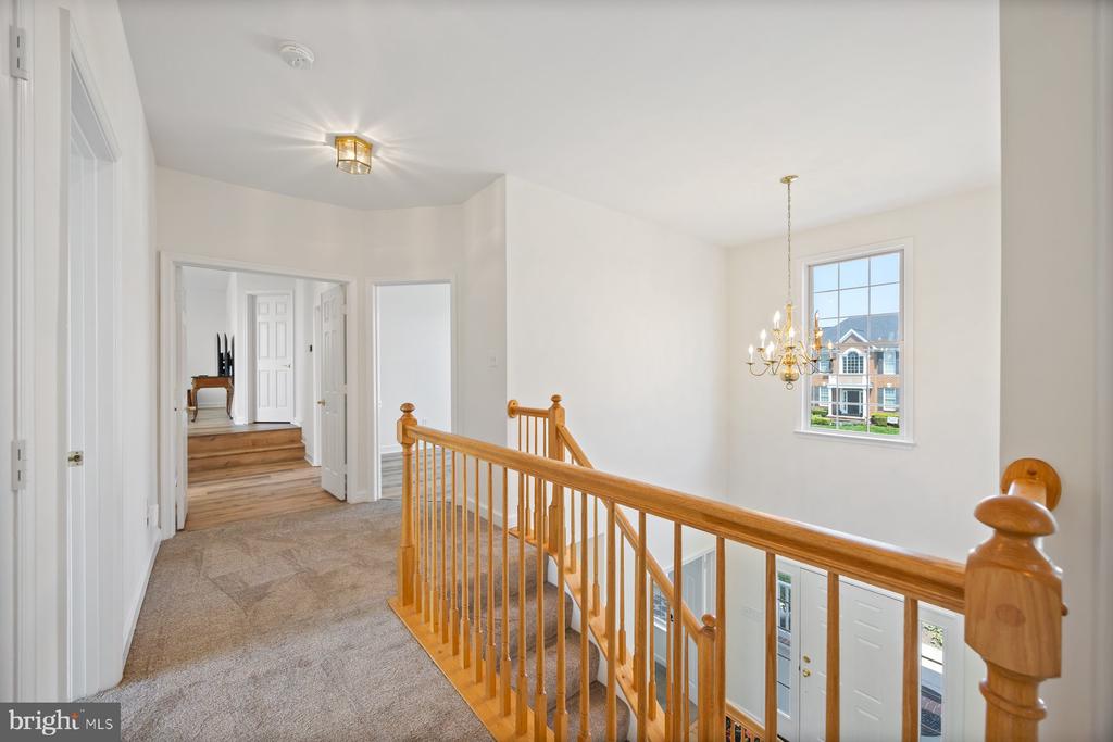 1712 LOCKSLEY LANE