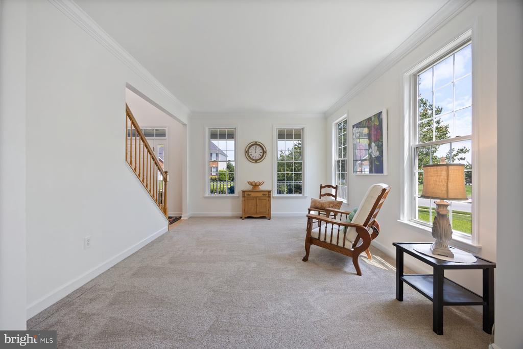 1712 LOCKSLEY LANE