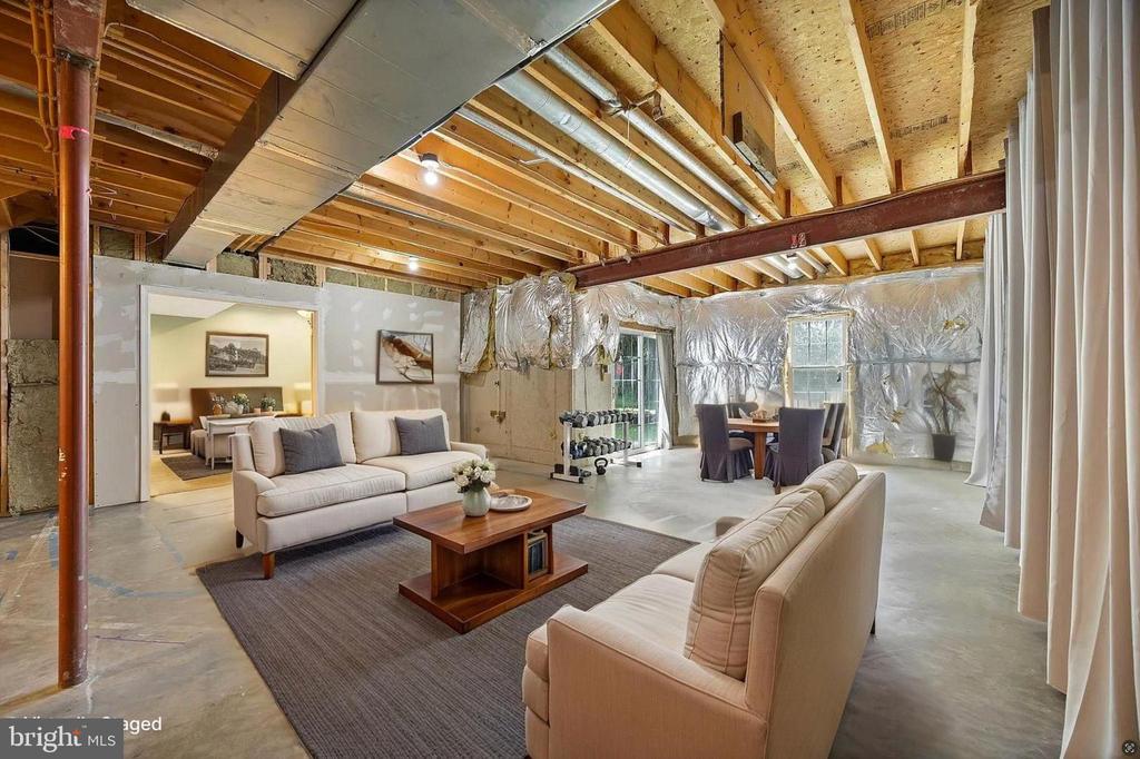 1712 LOCKSLEY LANE