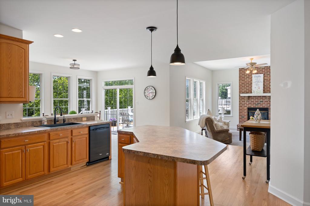 1712 LOCKSLEY LANE