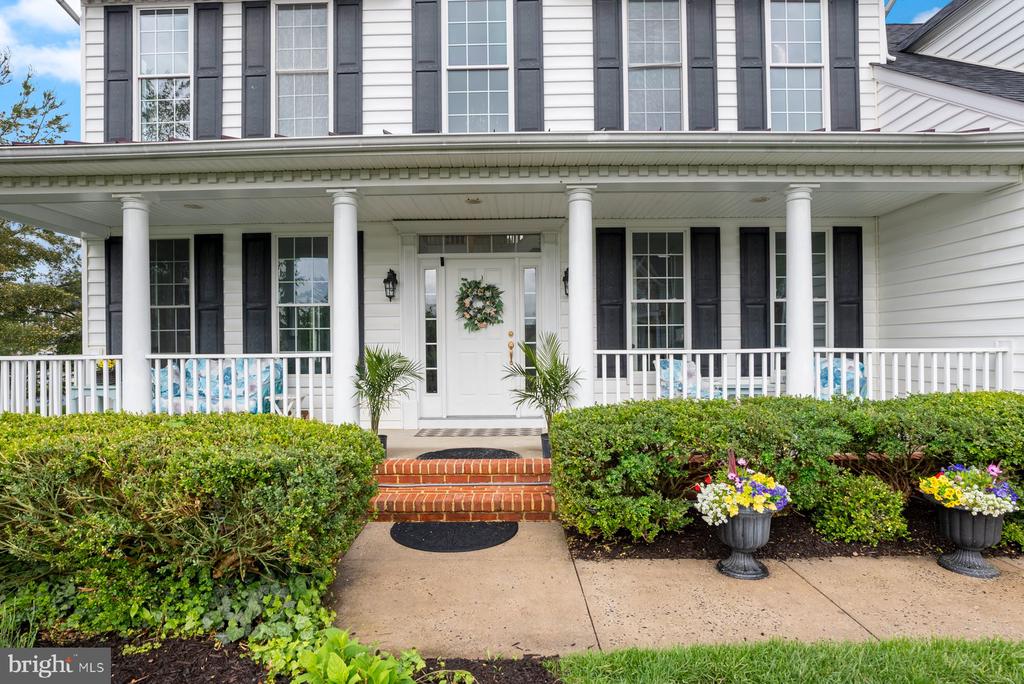 1712 LOCKSLEY LANE