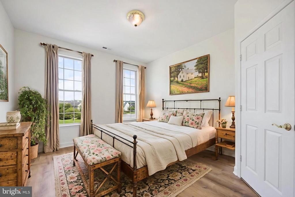 1712 LOCKSLEY LANE
