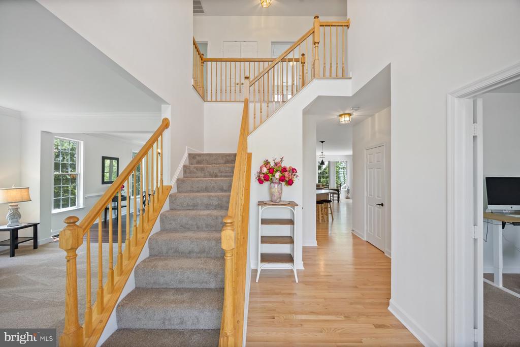 1712 LOCKSLEY LANE