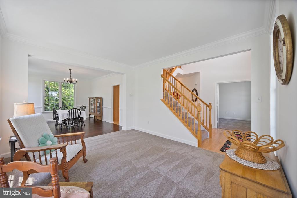 1712 LOCKSLEY LANE