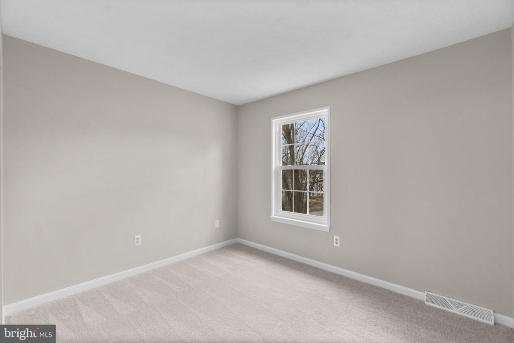 496 SILVER COURT