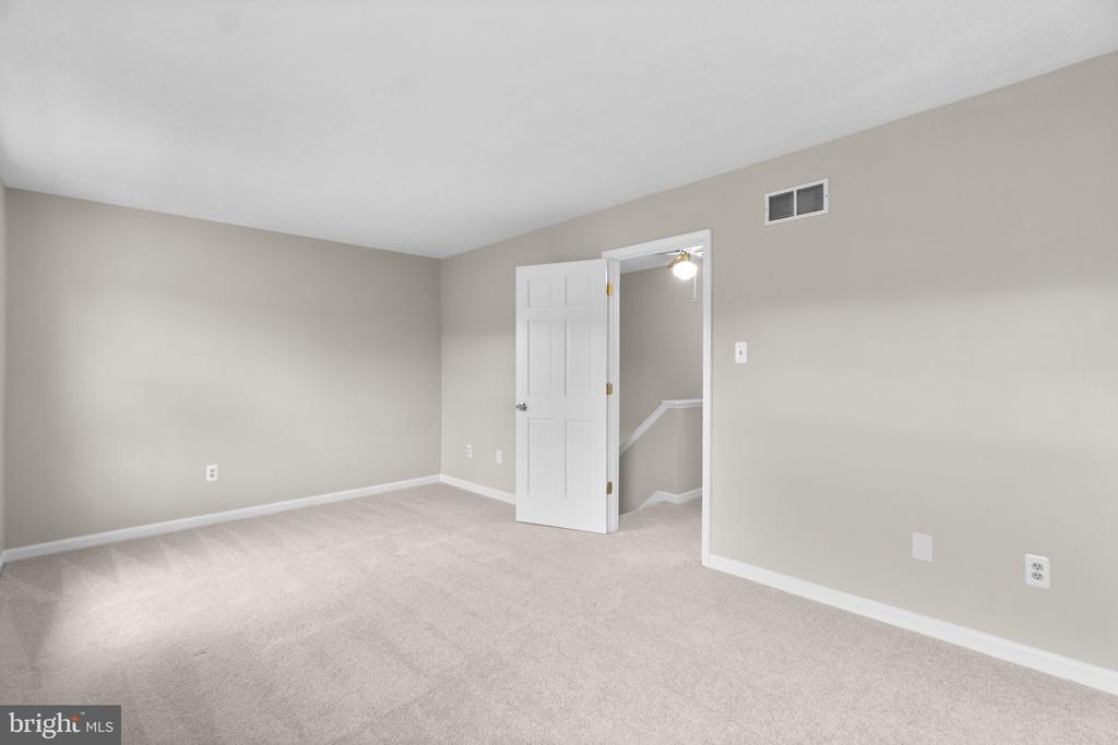 496 SILVER COURT