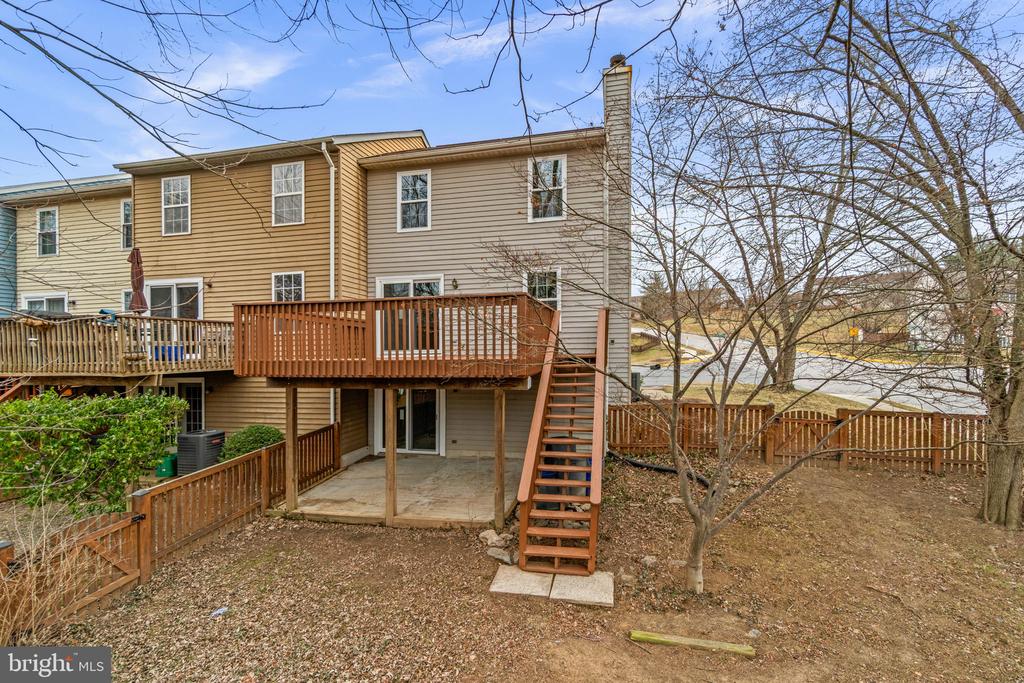 496 SILVER COURT