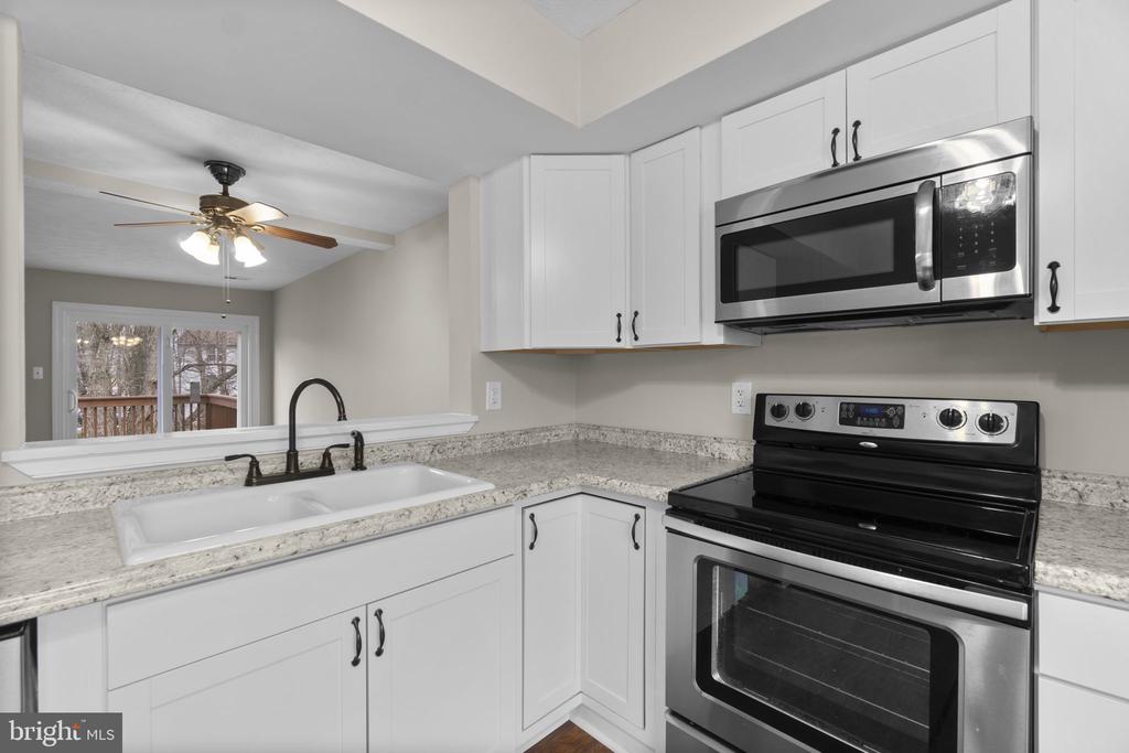 496 SILVER COURT