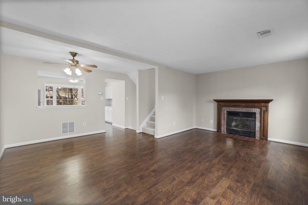 496 SILVER COURT