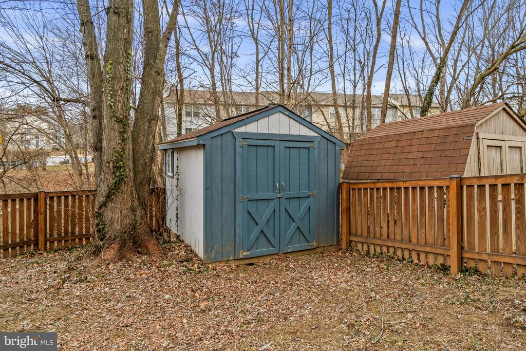 496 SILVER COURT