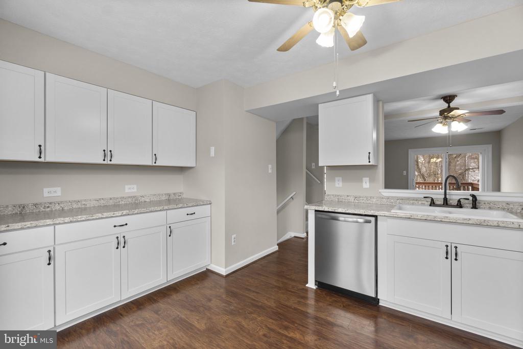 496 SILVER COURT