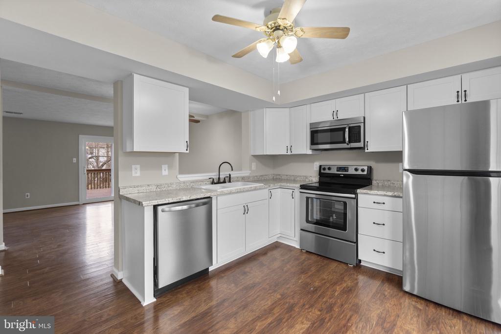 496 SILVER COURT