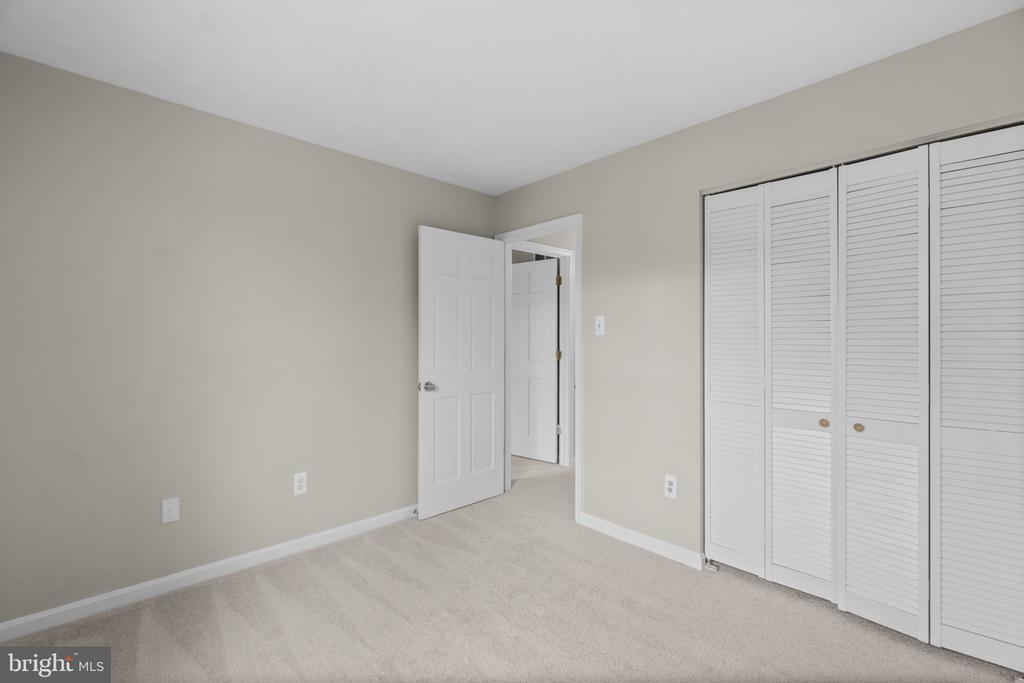 496 SILVER COURT