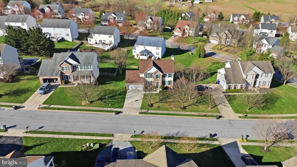 1410 SUMMER SWEET LANE