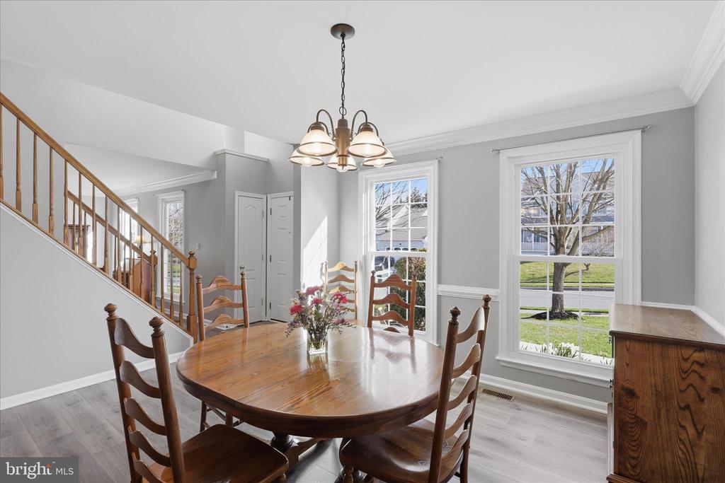 1410 SUMMER SWEET LANE
