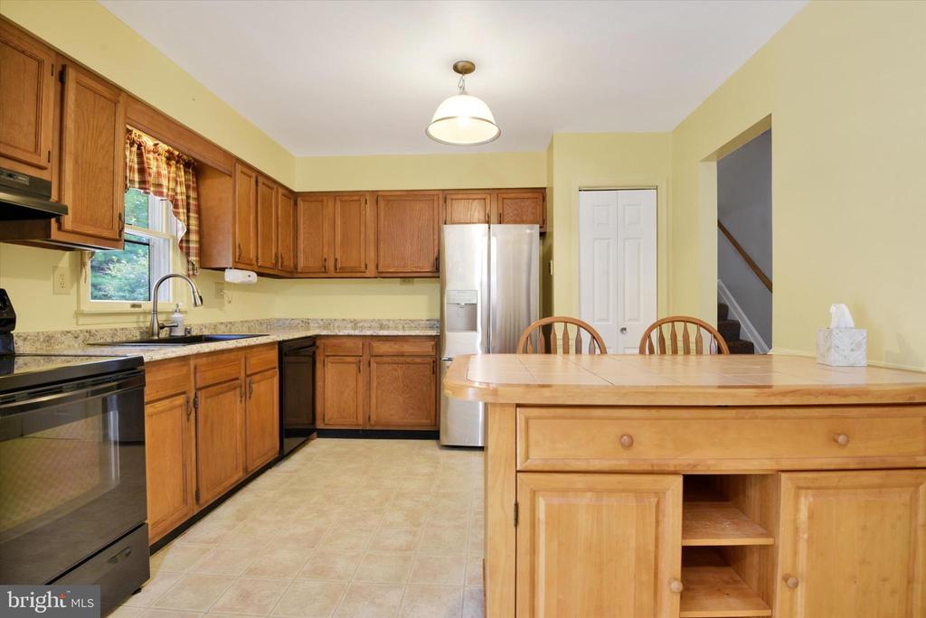 809 LUCABAUGH MILL ROAD