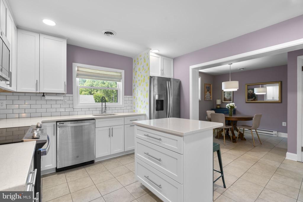 7546 WOODBINE ROAD