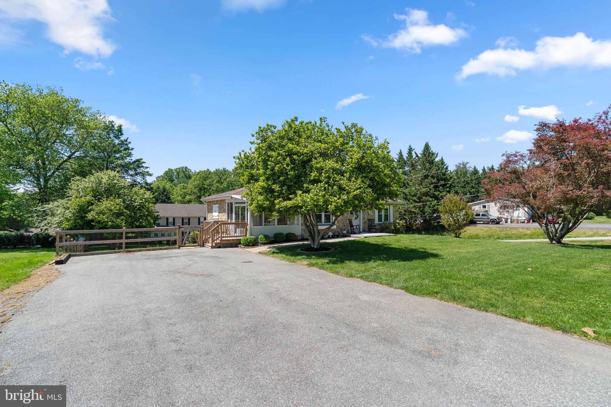 7546 WOODBINE ROAD