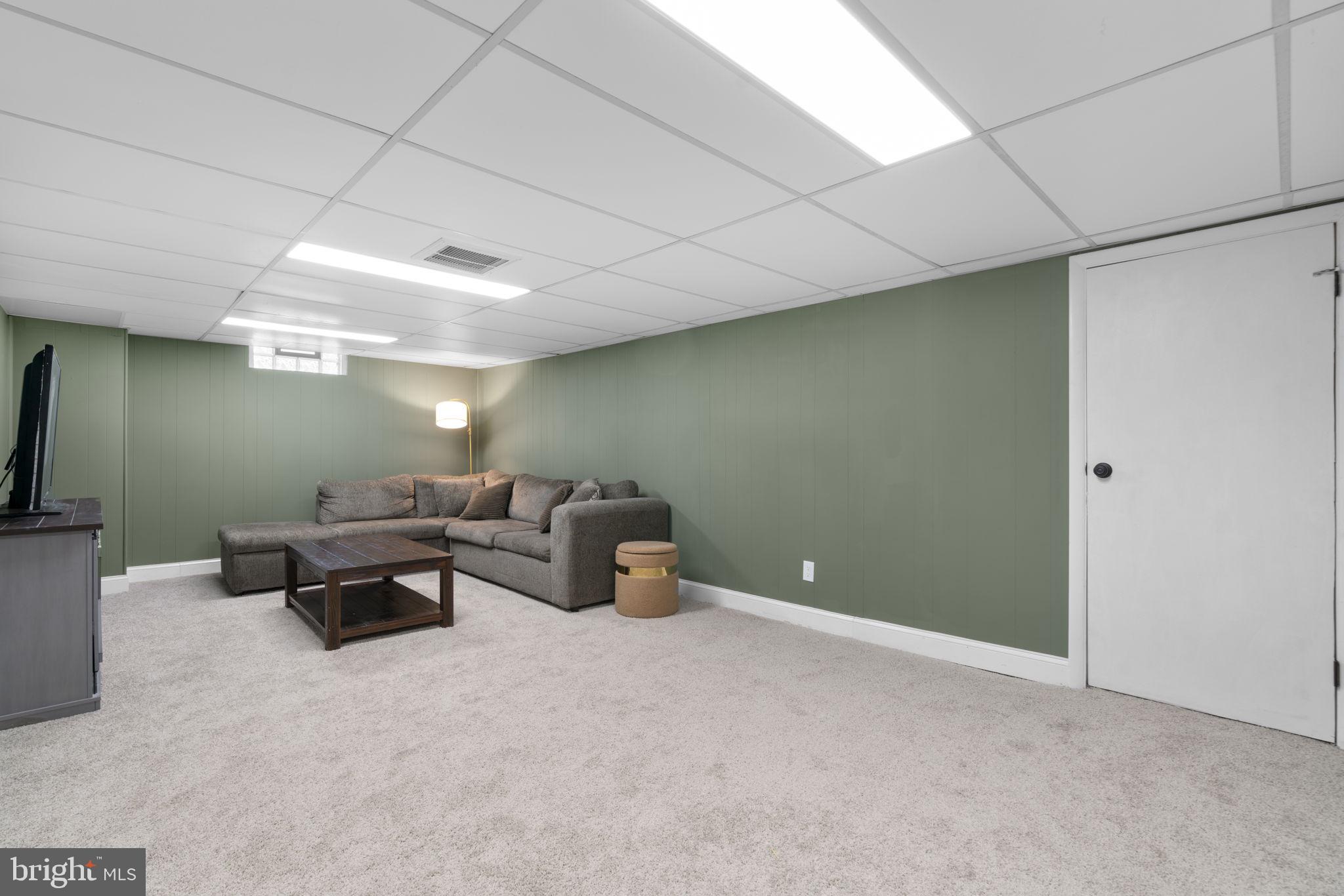 7546 WOODBINE ROAD