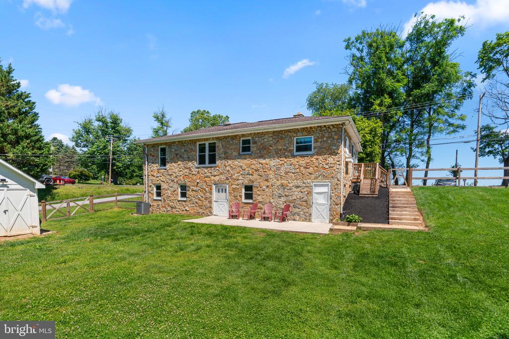 7546 WOODBINE ROAD