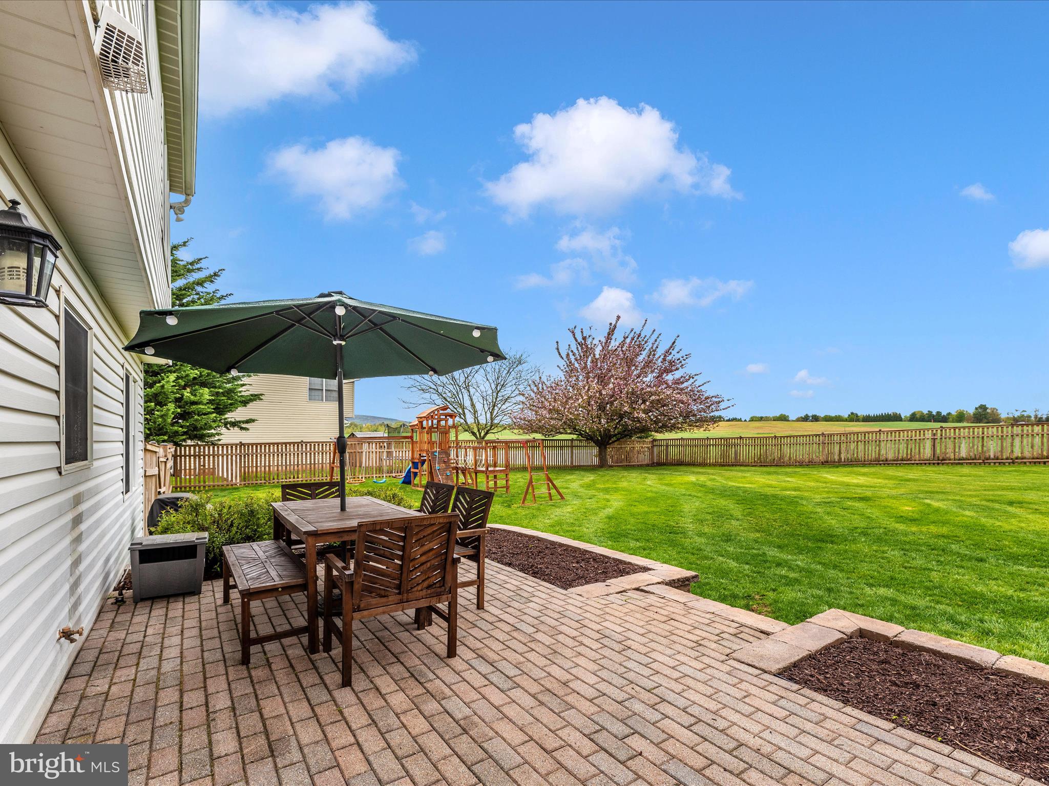 1825 TUSCARORA COURT