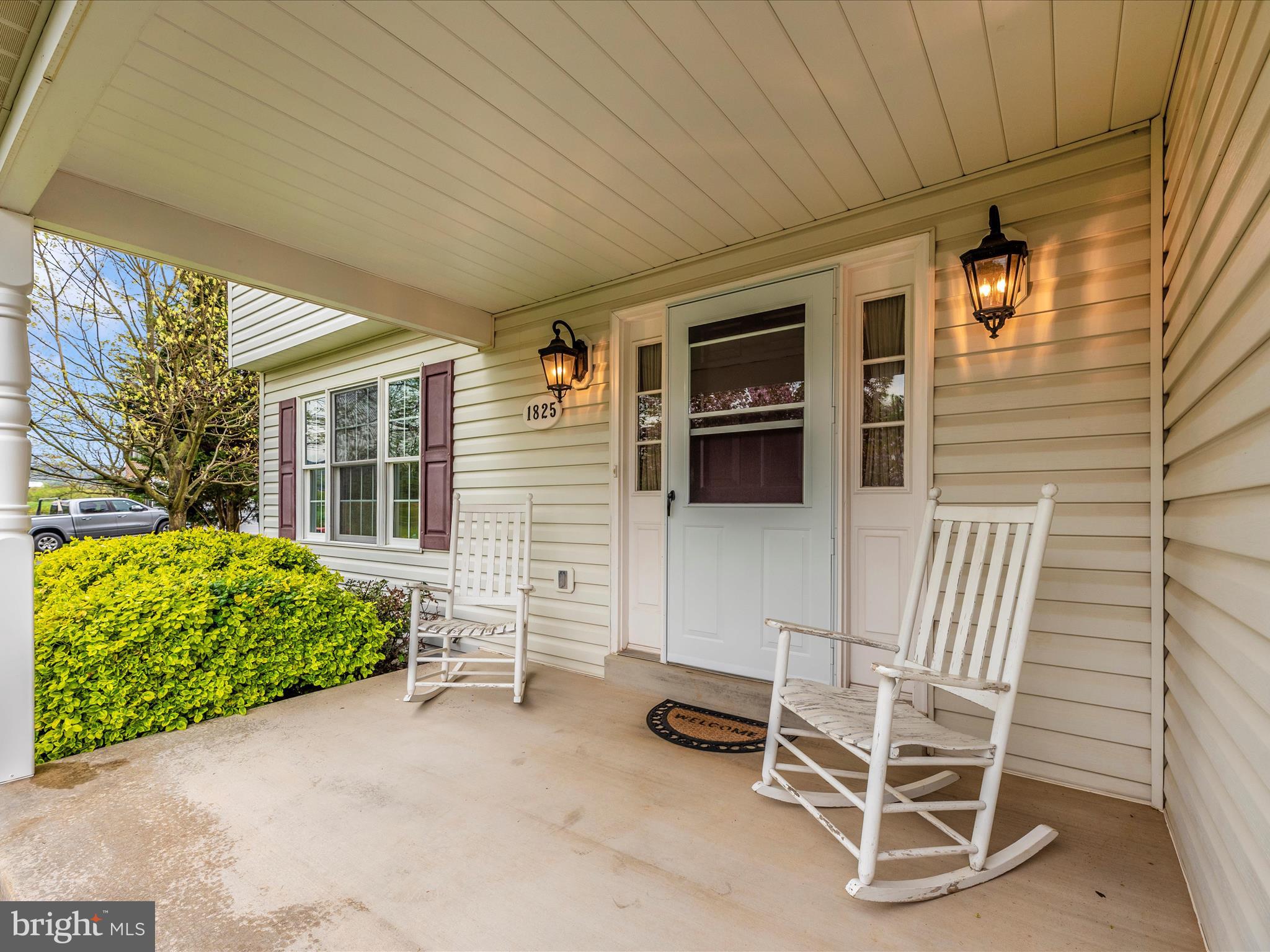 1825 TUSCARORA COURT