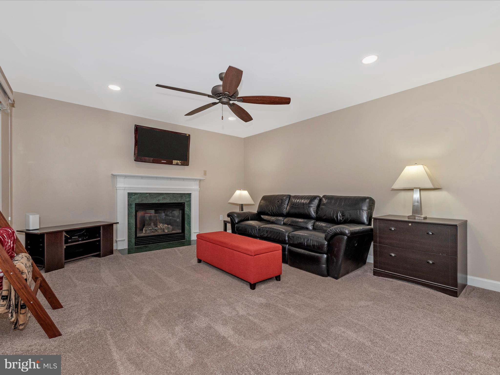 1825 TUSCARORA COURT