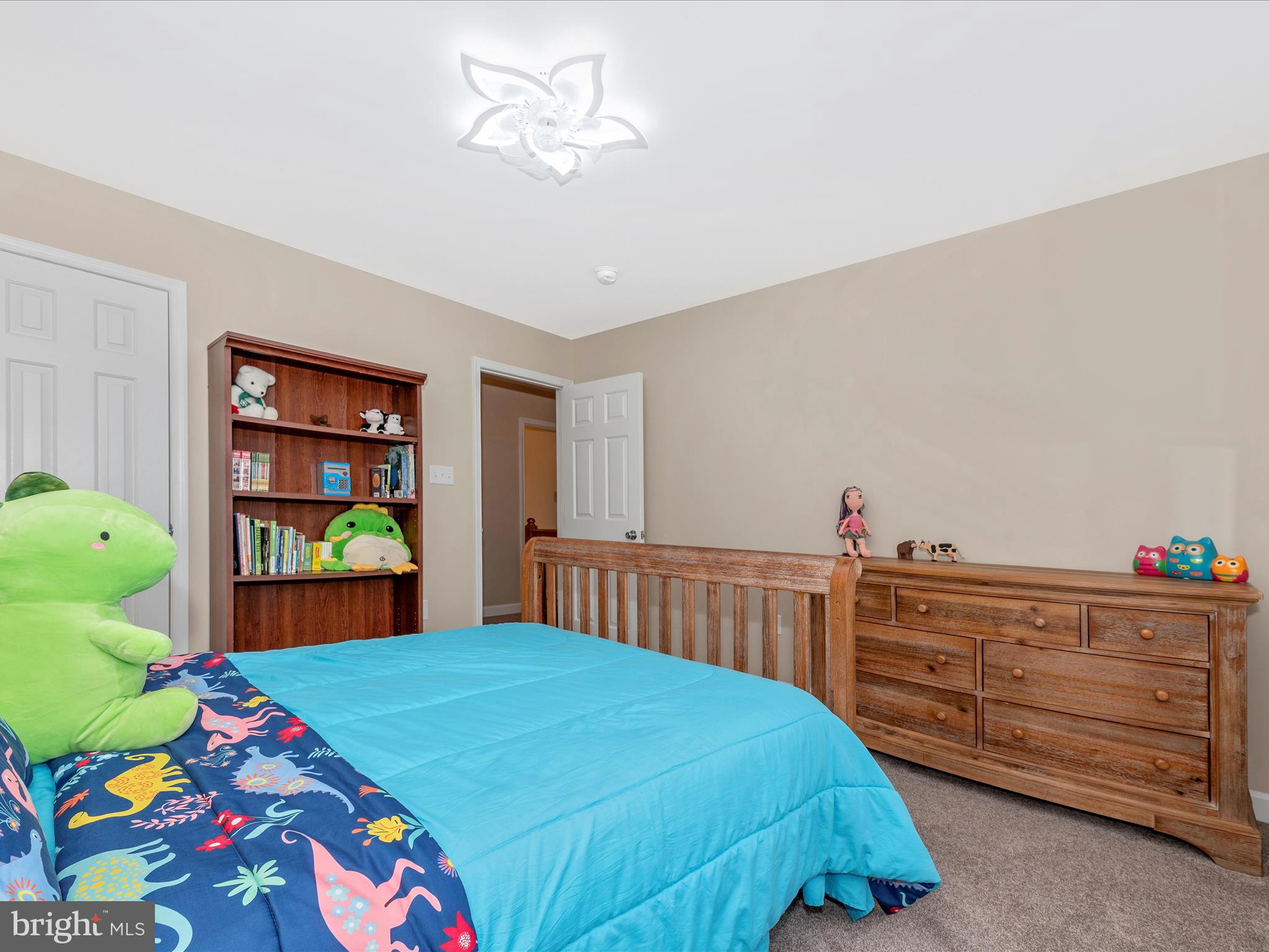 1825 TUSCARORA COURT