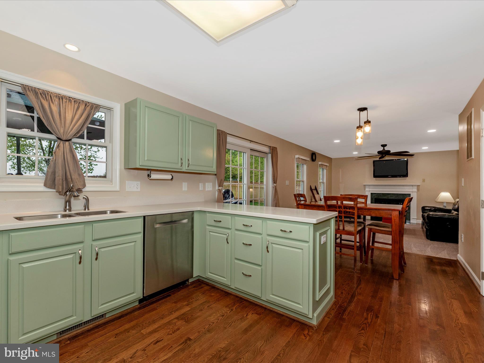 1825 TUSCARORA COURT