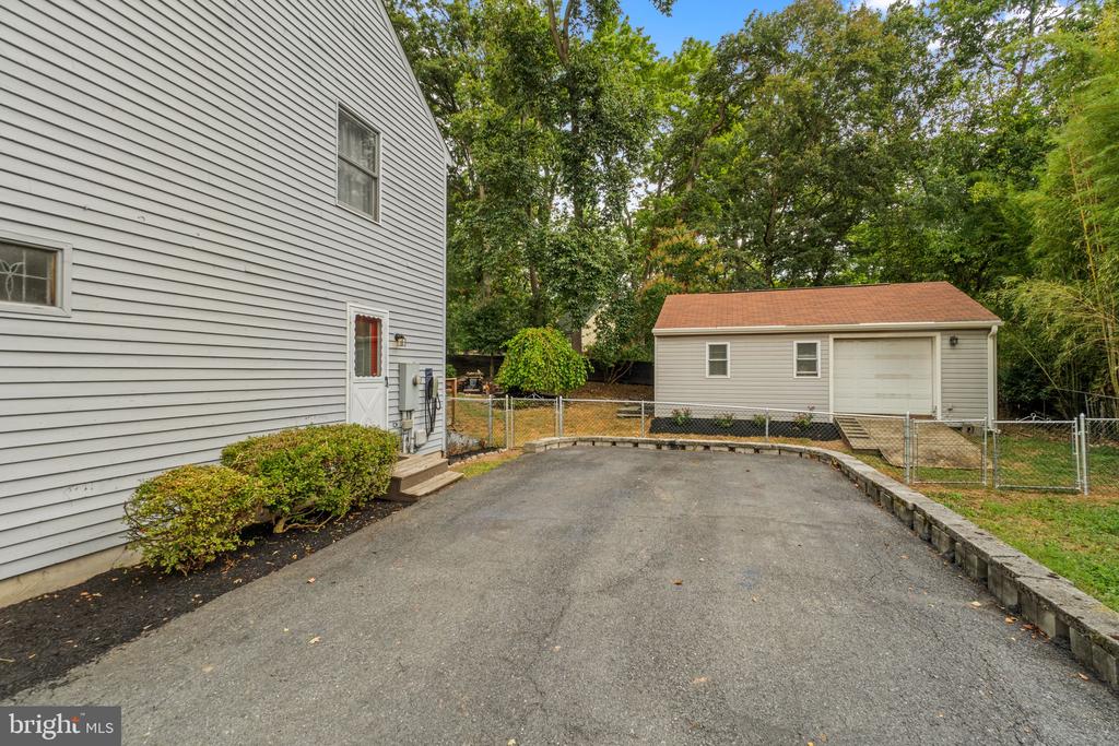 1631 Gibbons