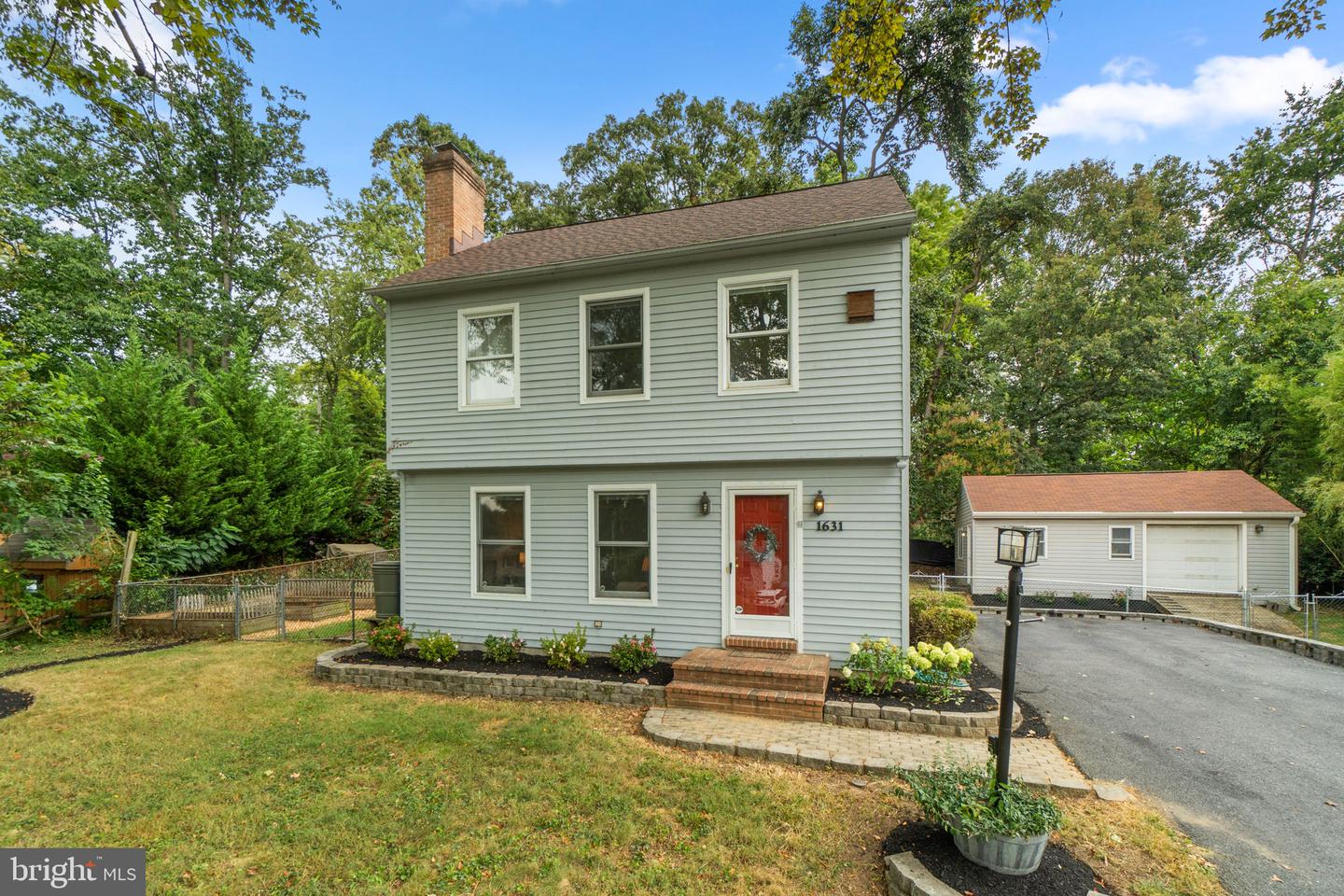 1631 Gibbons