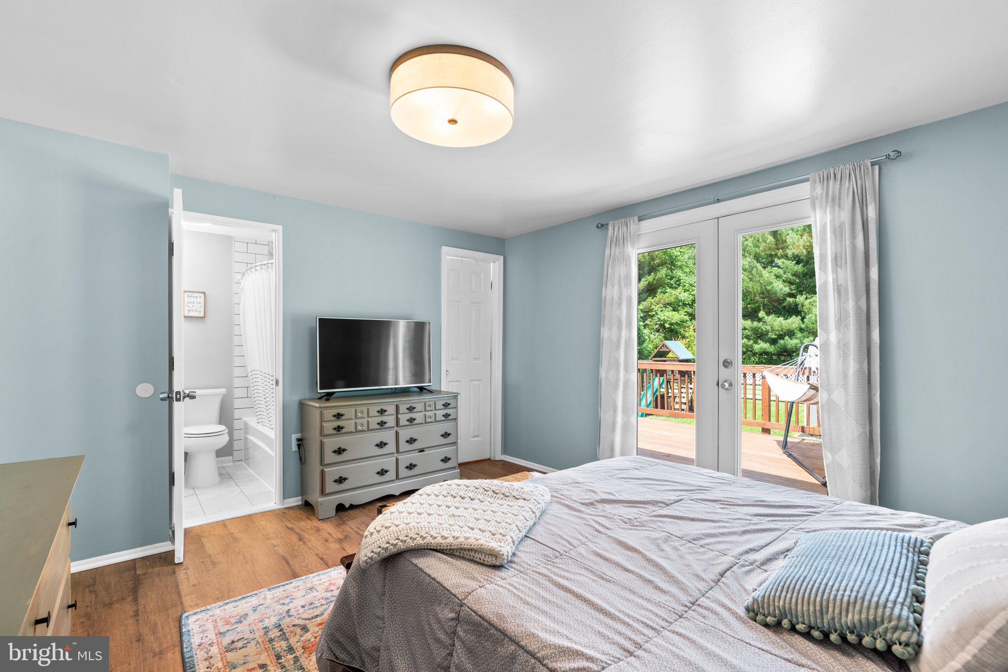 409 Dawn Ct