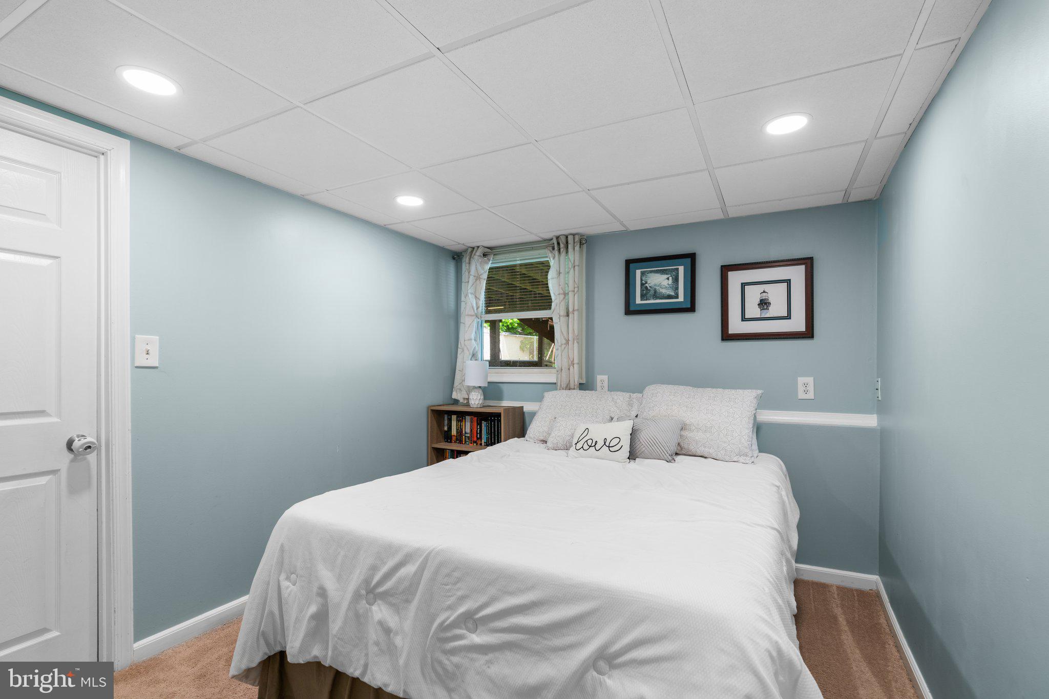 409 Dawn Ct