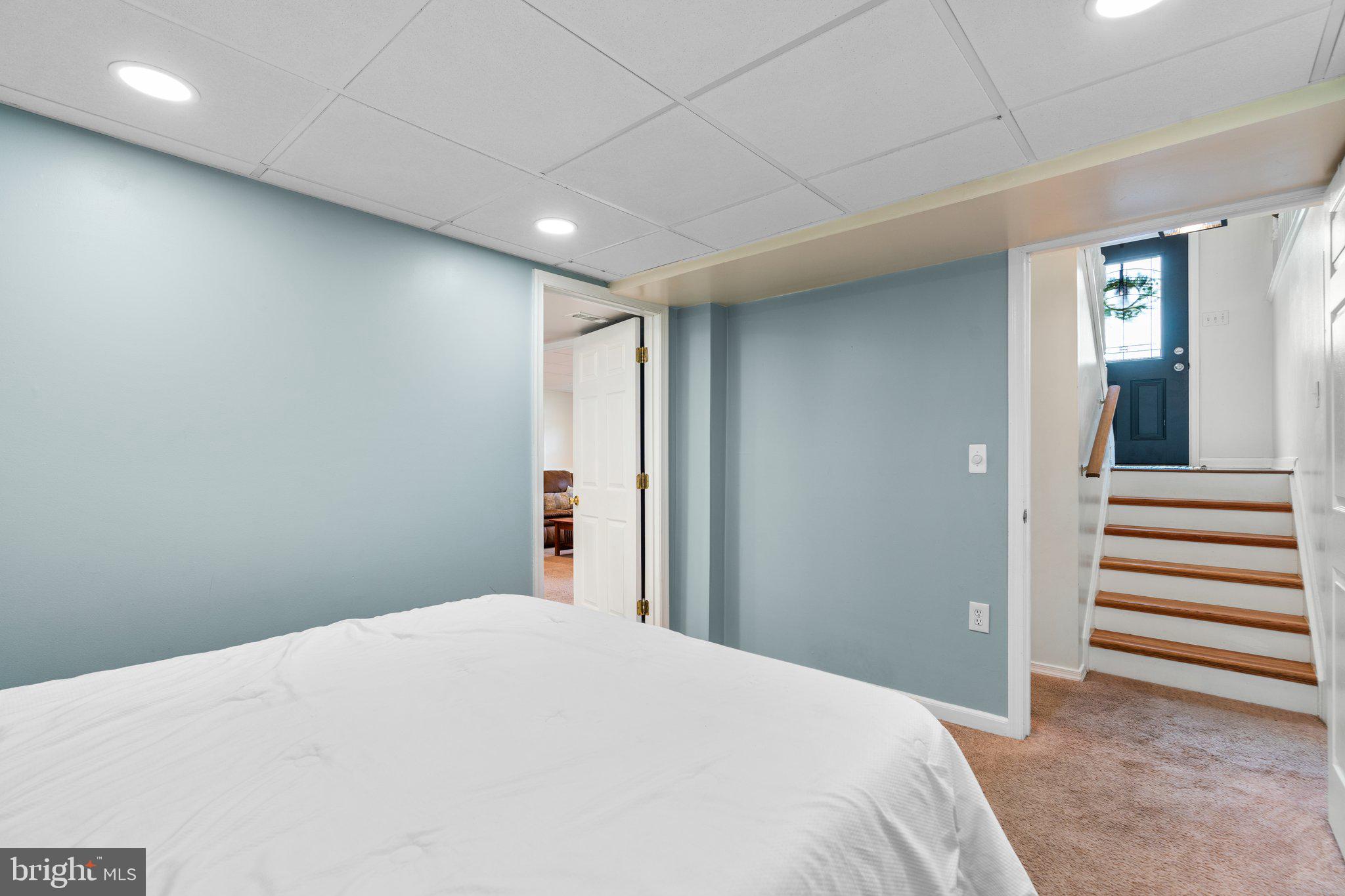 409 Dawn Ct