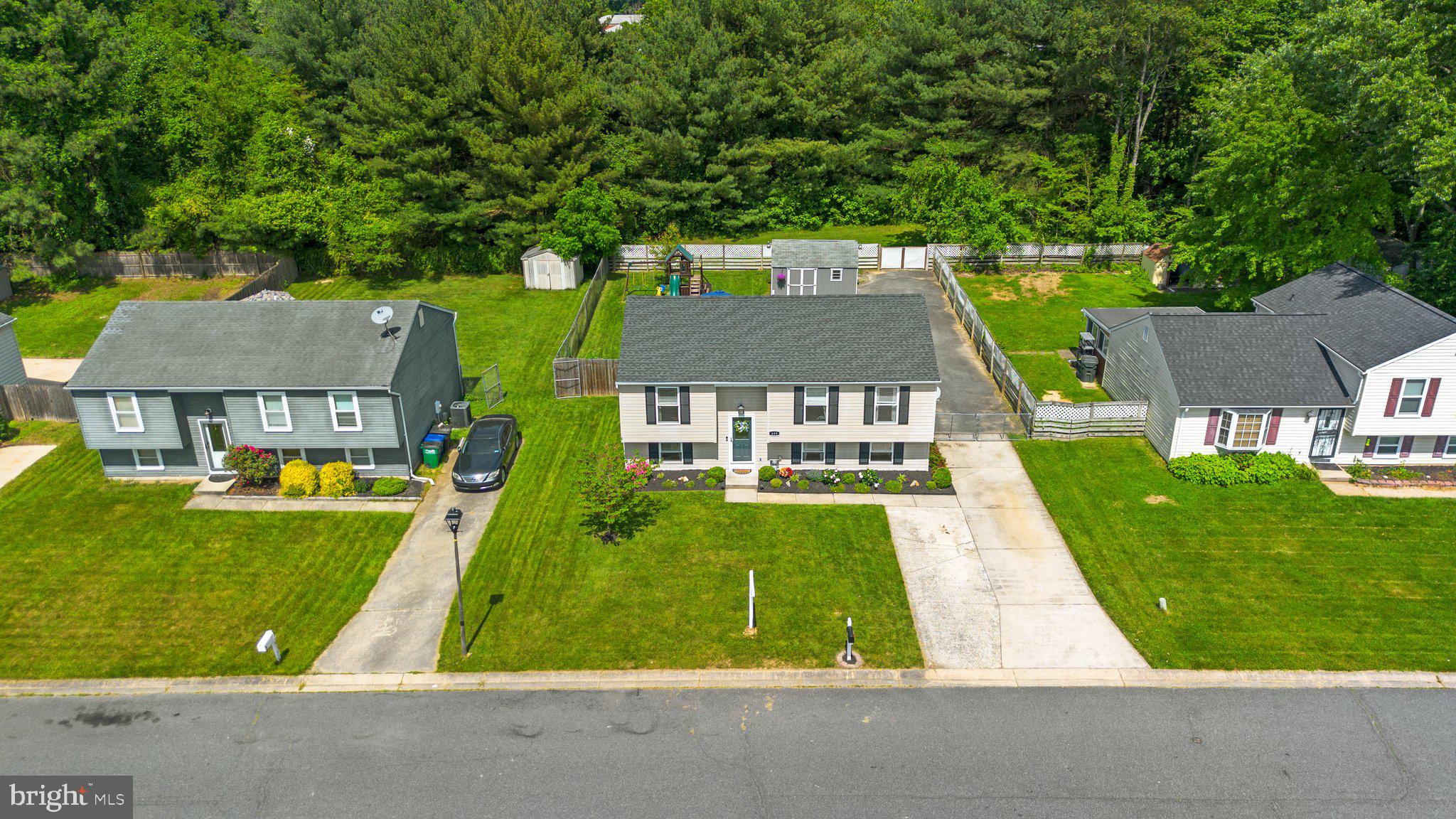 409 Dawn Ct