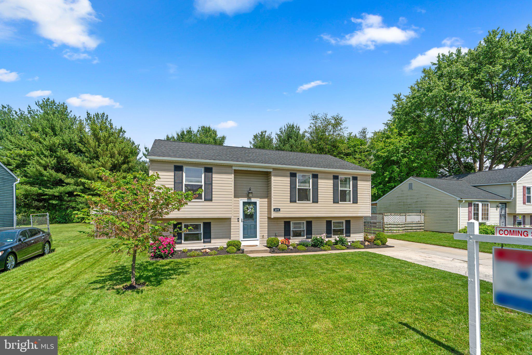 409 Dawn Ct