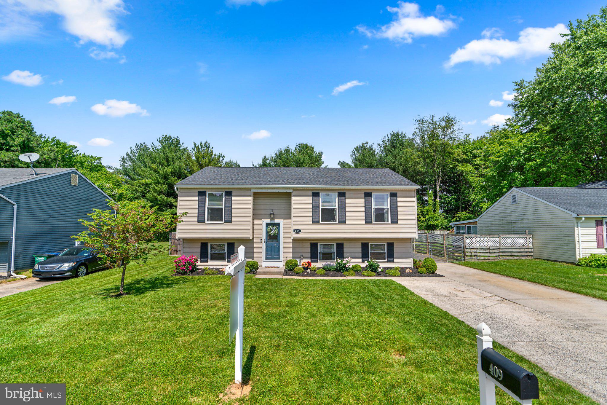 409 Dawn Ct