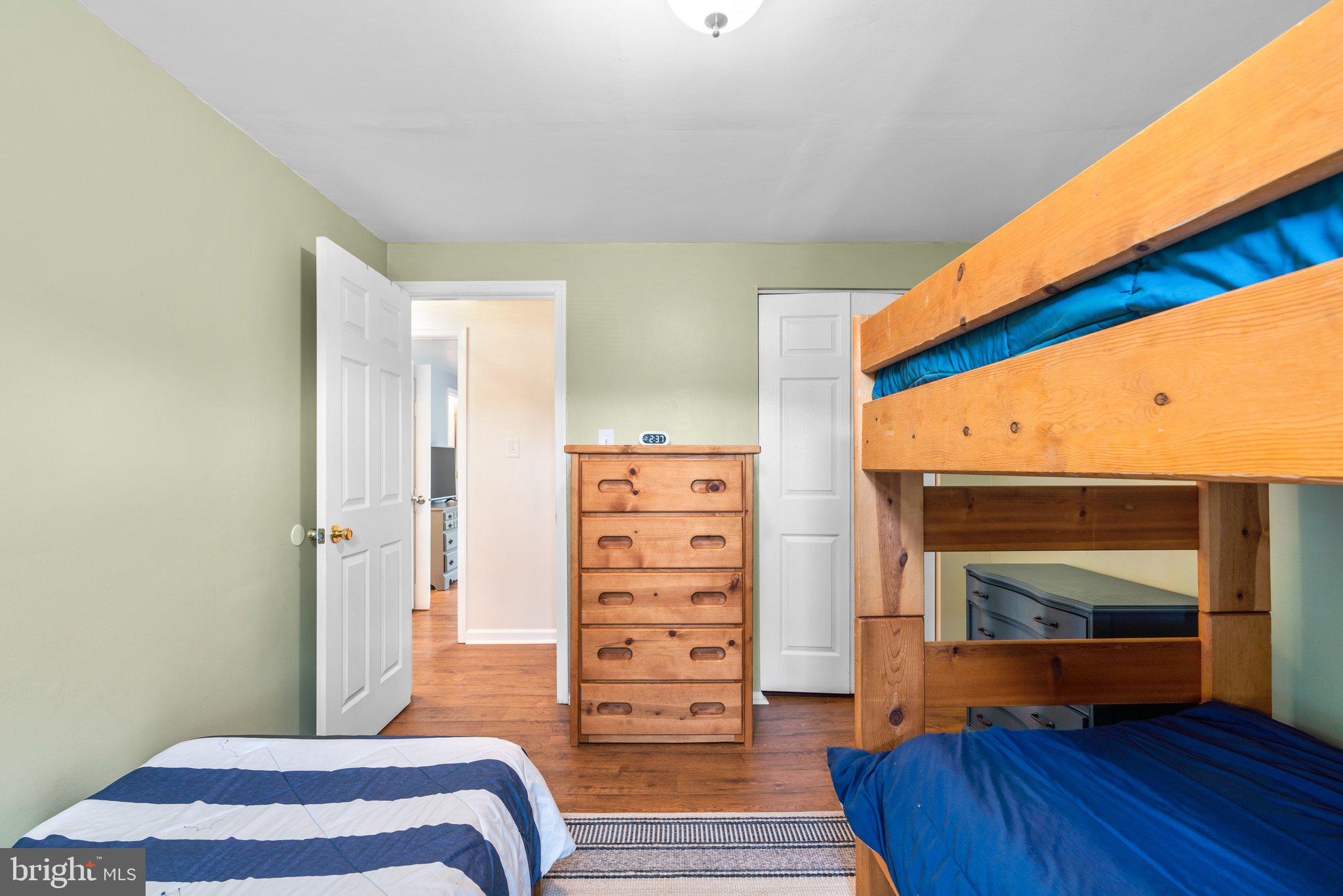 409 Dawn Ct