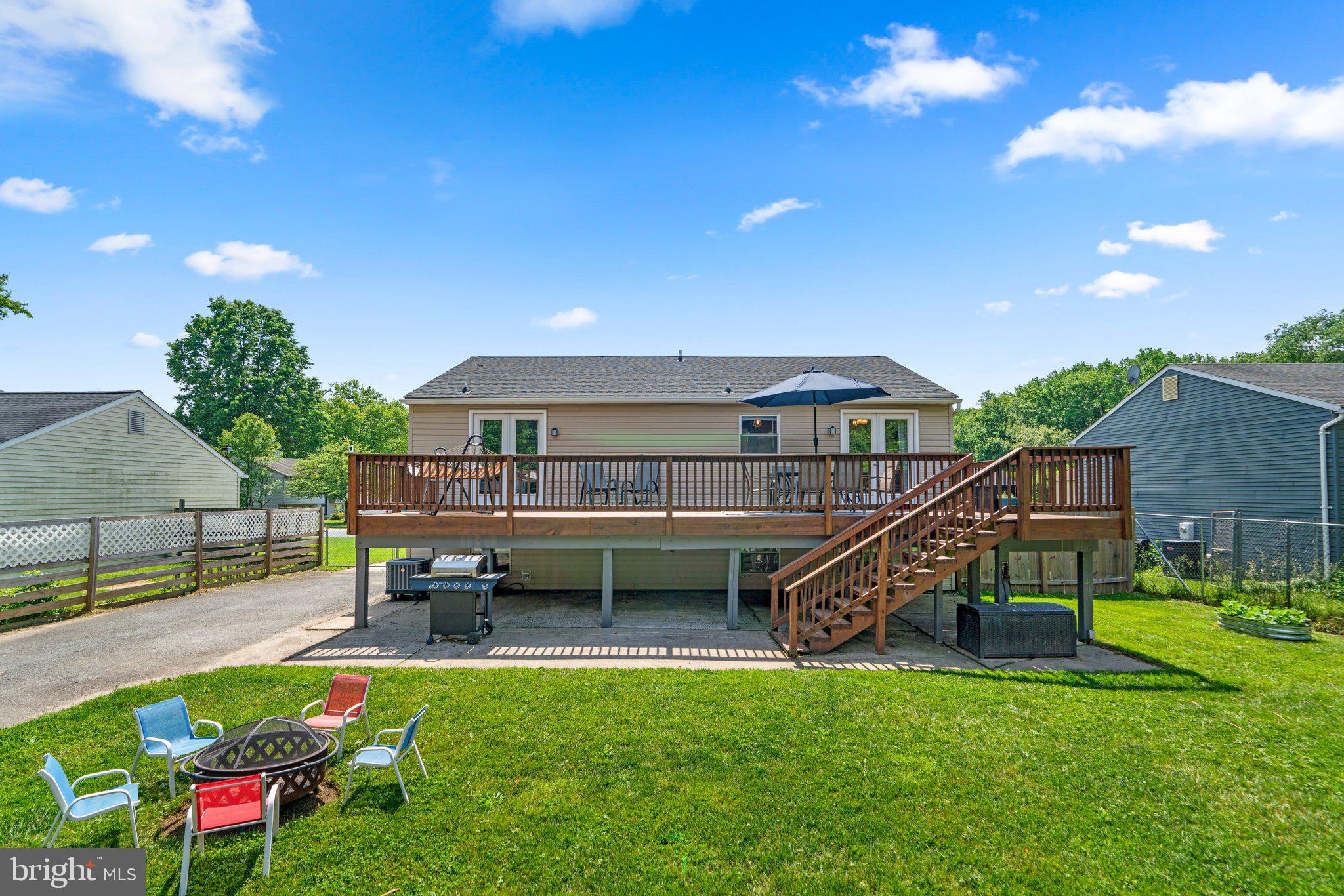409 Dawn Ct