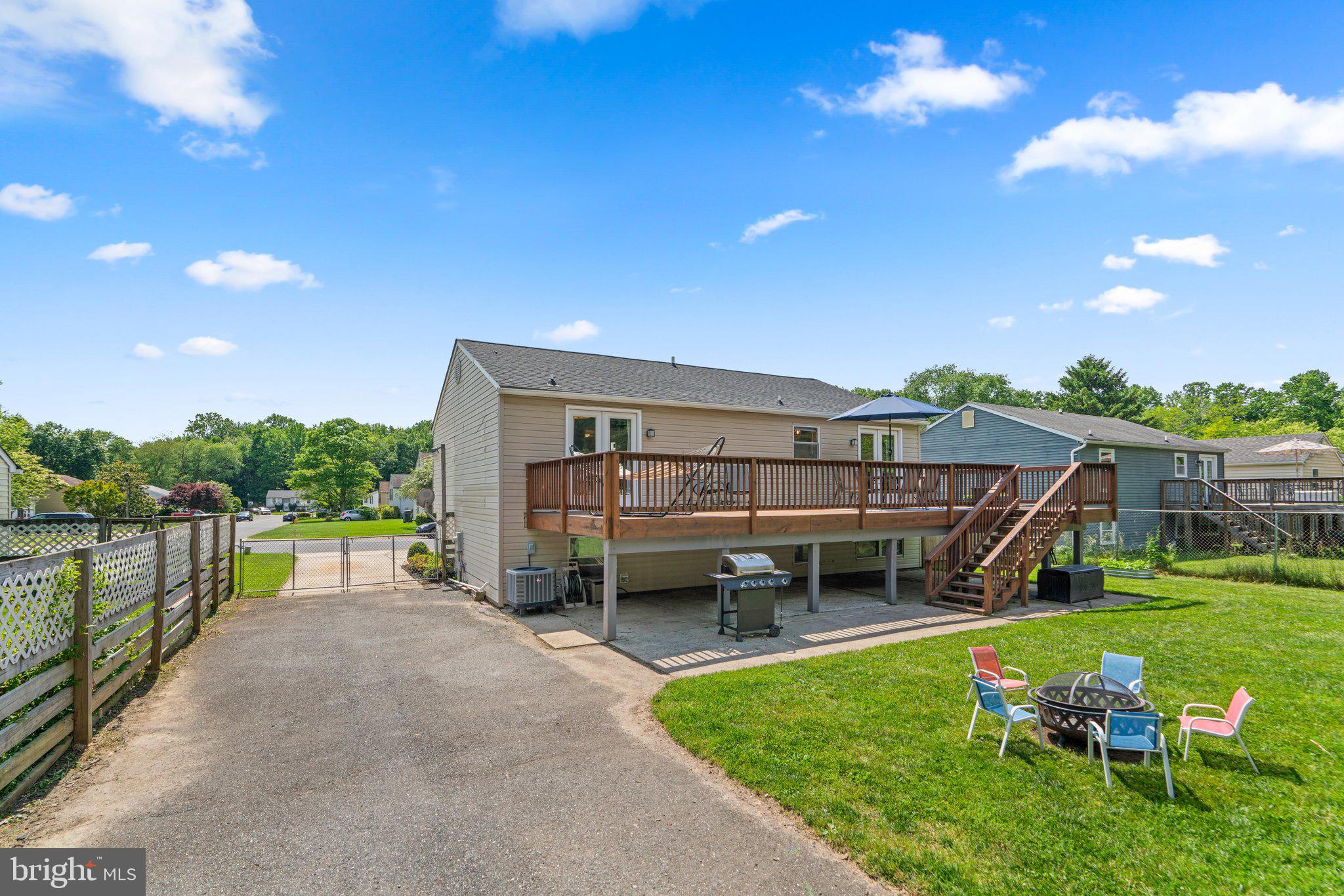 409 Dawn Ct