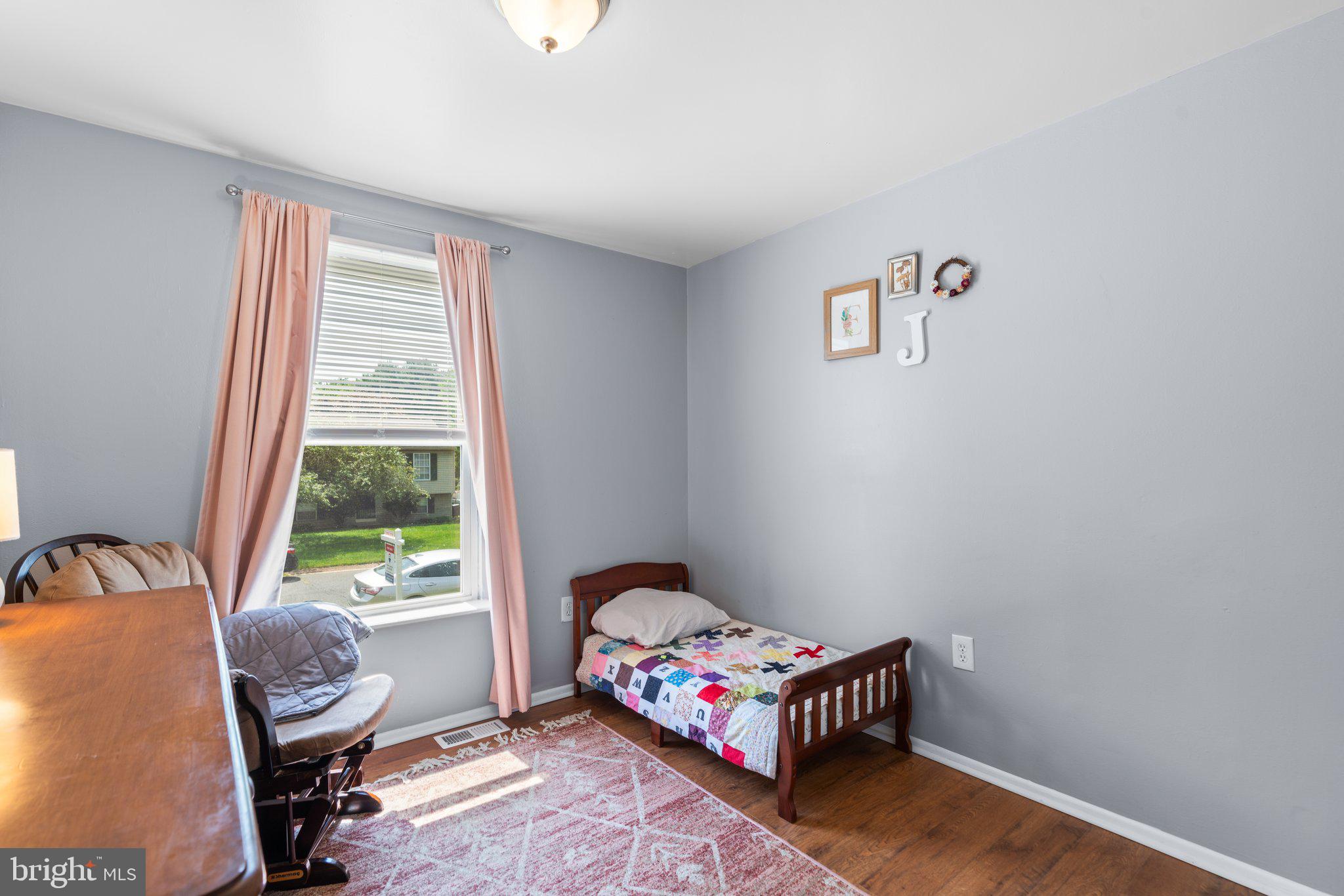 409 Dawn Ct