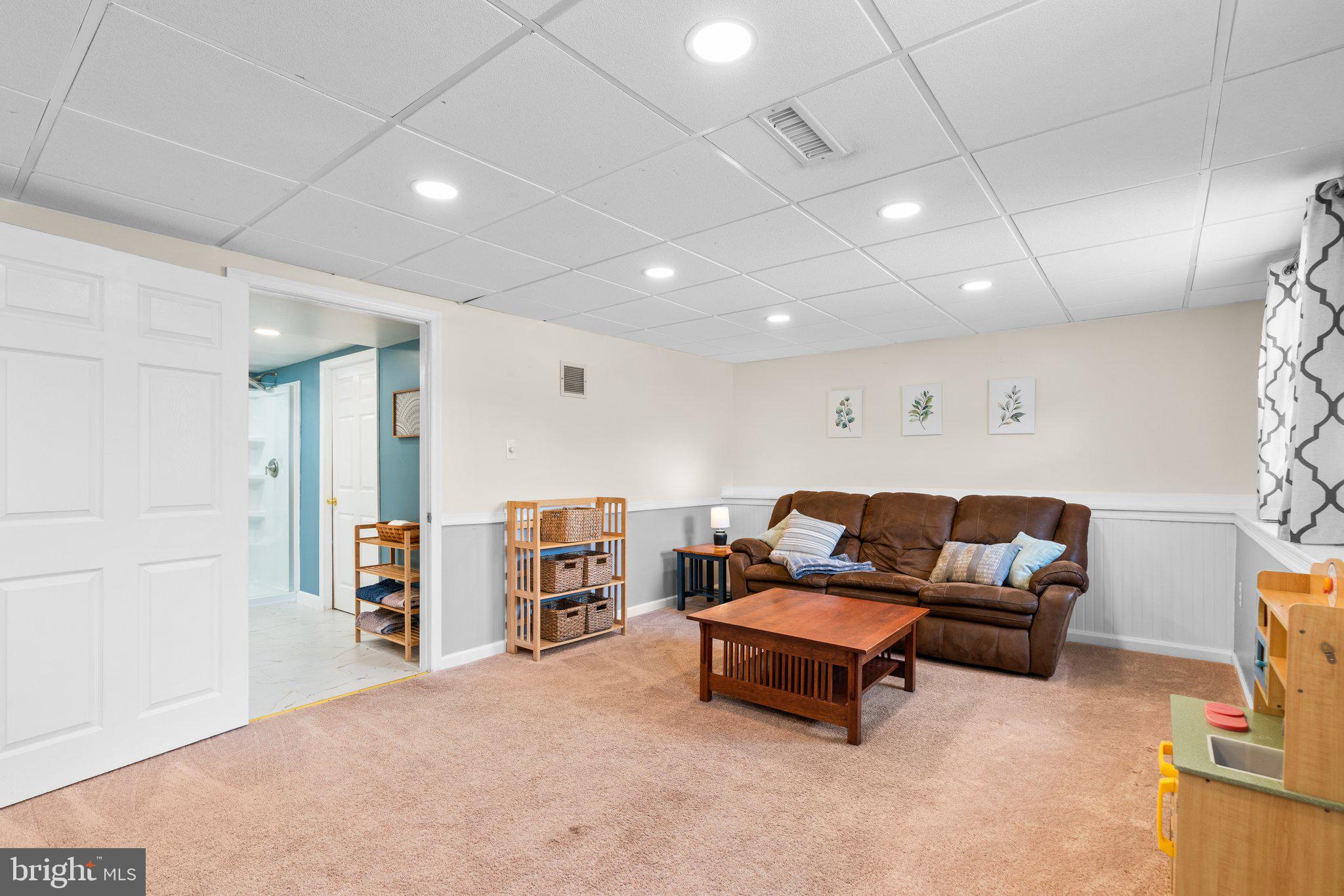 409 Dawn Ct