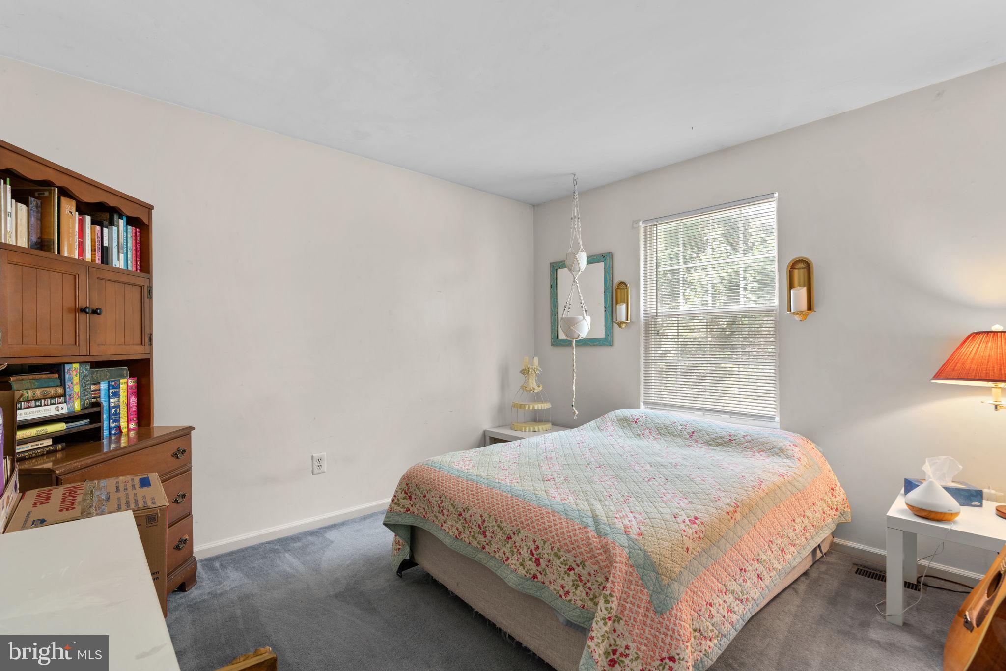 1404 Crystal Ridge Ct